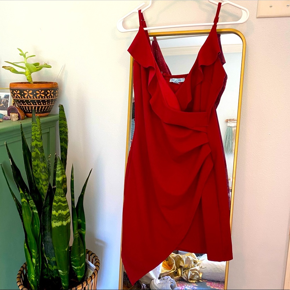Red bodycon dress
